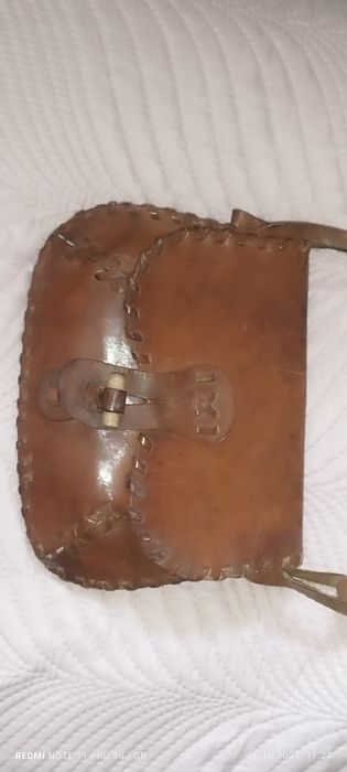 Sprzedam starą torebkę z prawdziwej skóry własnoręcznie robioną