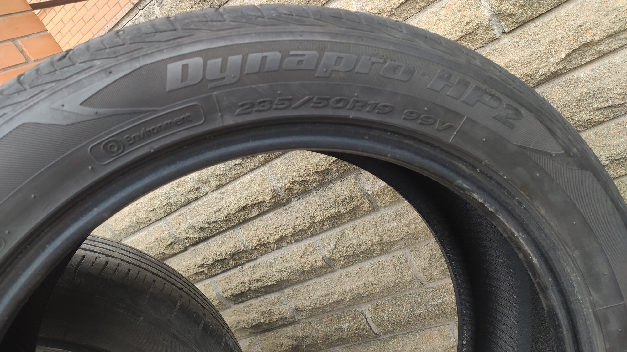 235/50R19 99v Hankook Dynapro HP2