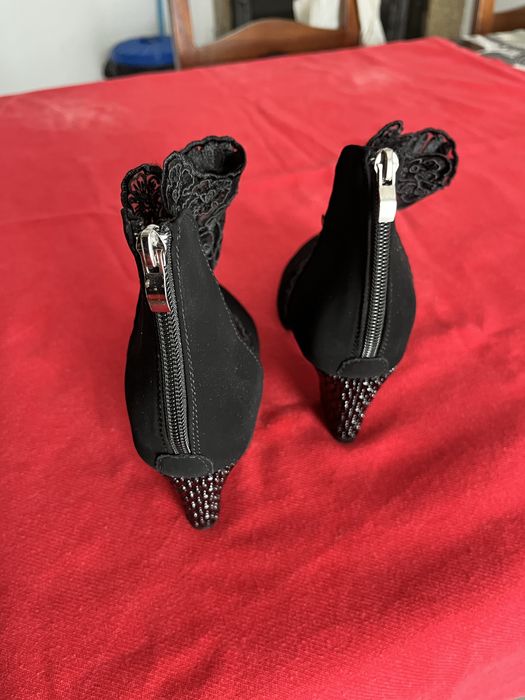 Sapato preto T37