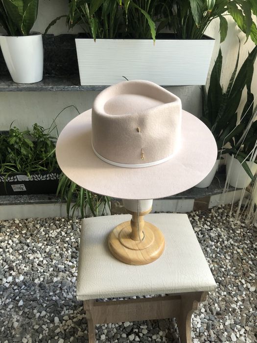 Капелюх  з натурального фетру в асортименті