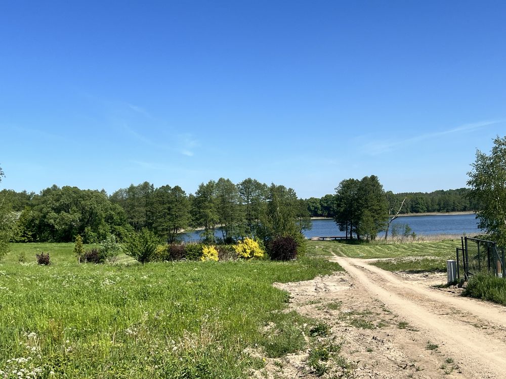 Działka nad jeziorem Dadaj( z dostępem do plaży )