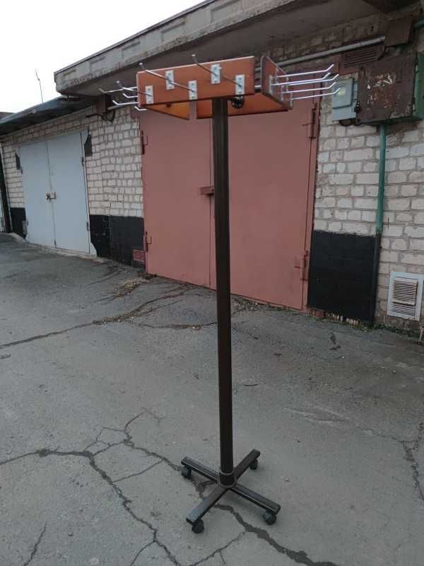 Стойка вешалка для выставки продажи ремней