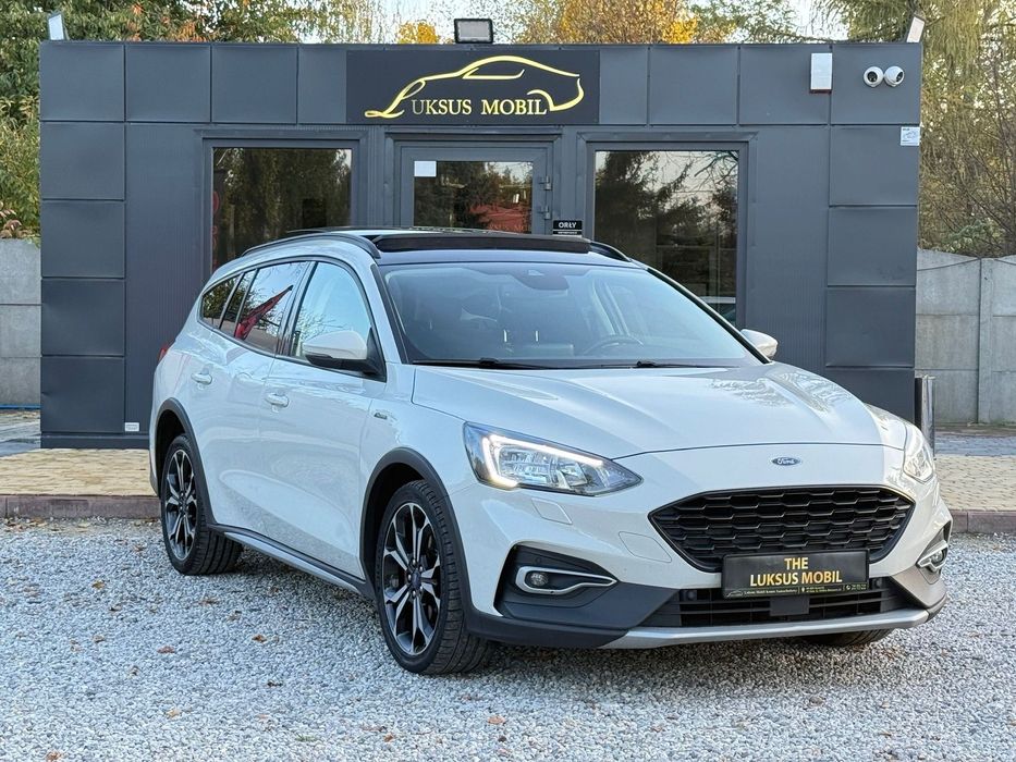 Ford Focus Traveller ! Panorama ! Bezwypadkowy !