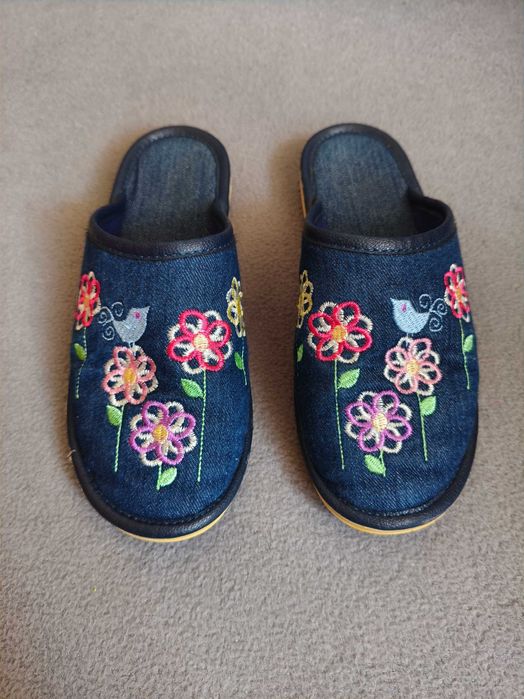 Дитячі тапочки Белста р. 33. Тапки, капці