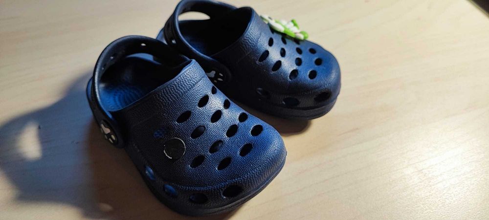 Socas crocs para bebé azuis
