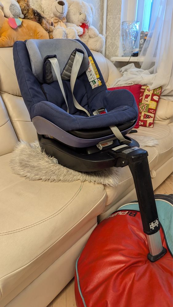 Автокресло Britax  Махі cosi 2Way Pearl от 3 мес до 4 лет