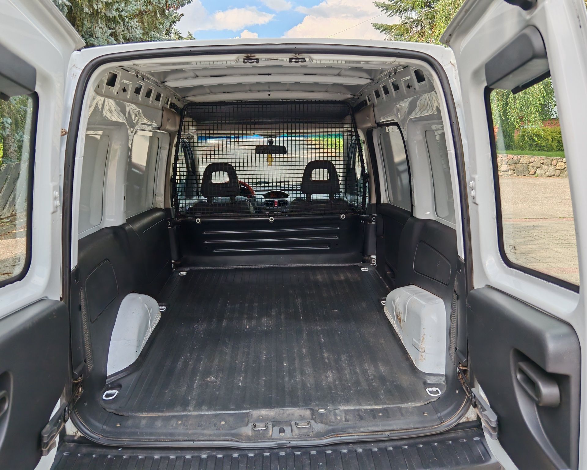 Opel Combo C 1.3 CDTI 75KM / 2010r / 2 Osobowy / Hak / Dostawczy