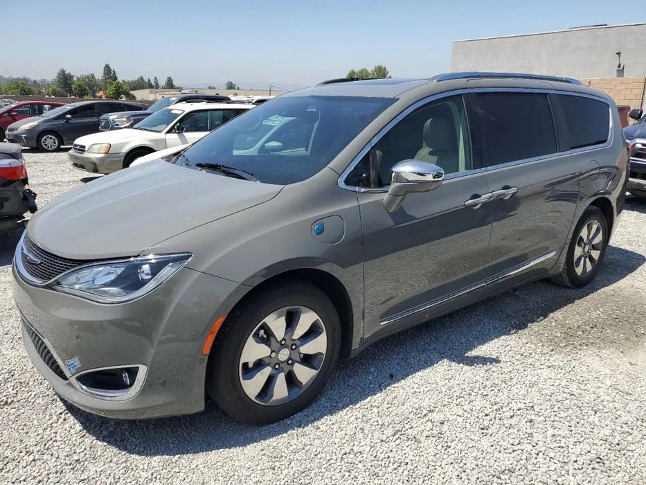Chrysler Pacifica Idealnie autko dla dużej rodziny!