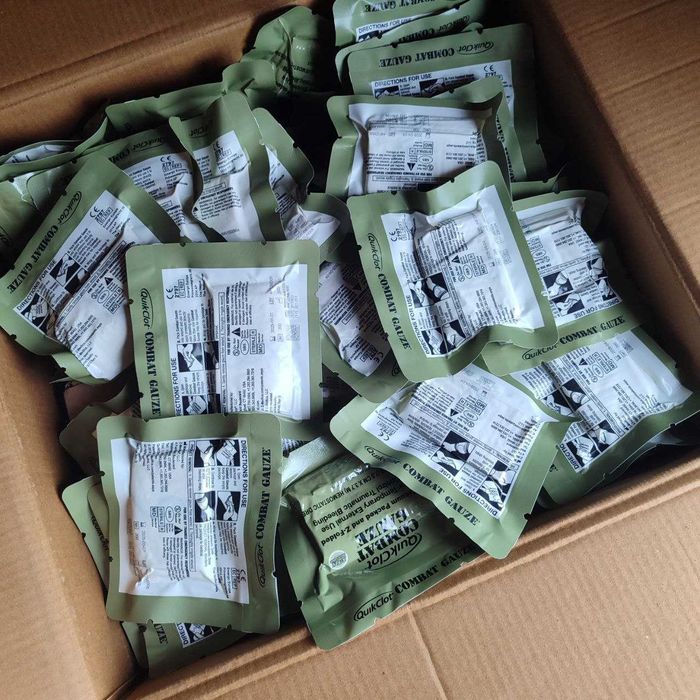 Кровоспинний гемостатичний бинт Quikclot Combat Gauze Z-fold