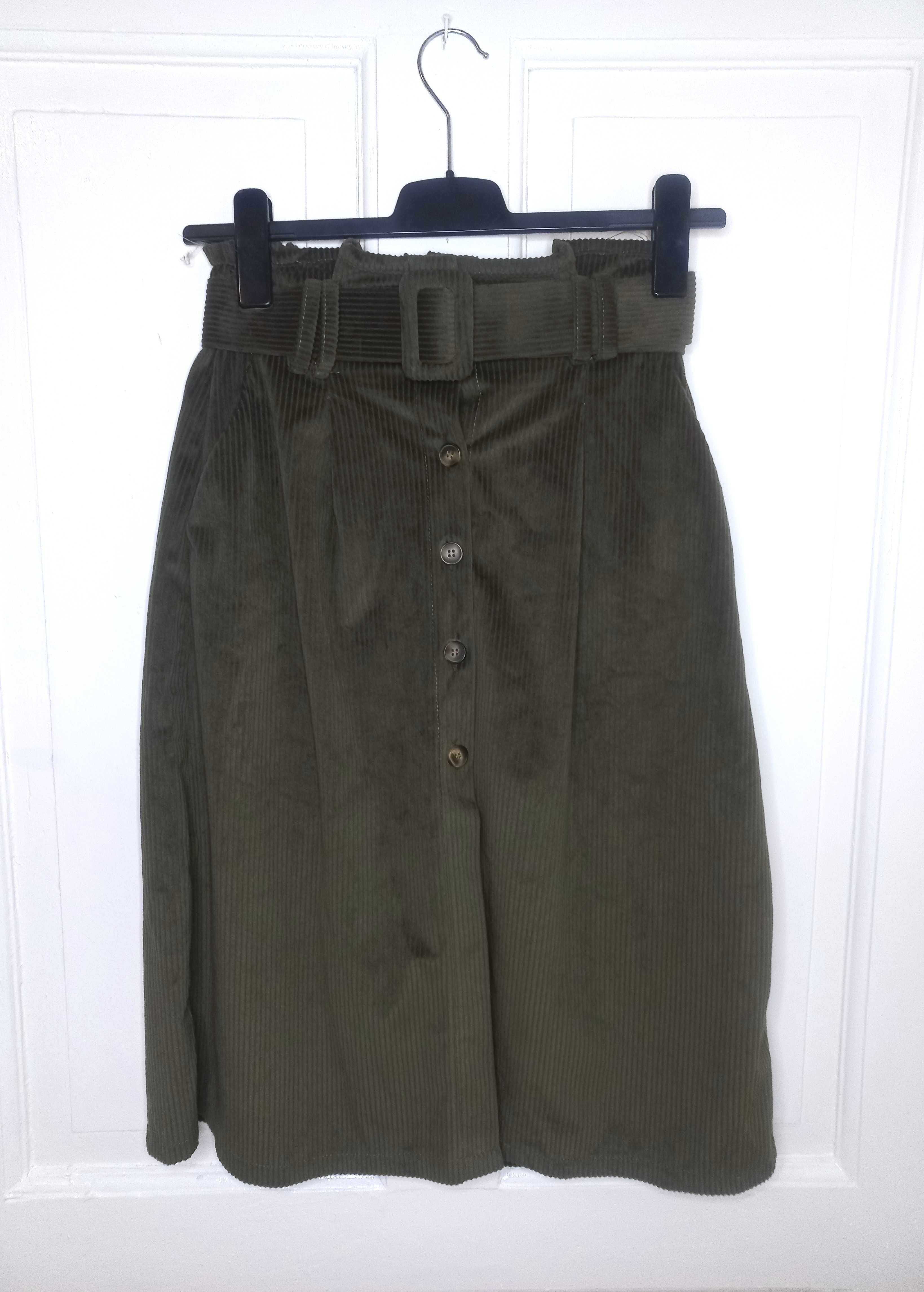 Welurowa spódnica khaki midi z paskiem w talli velvet goth alt elegant