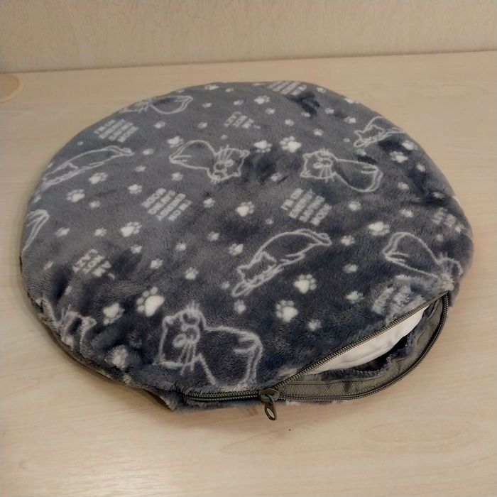 Лежанка для котов со съемным чехлом (новая)