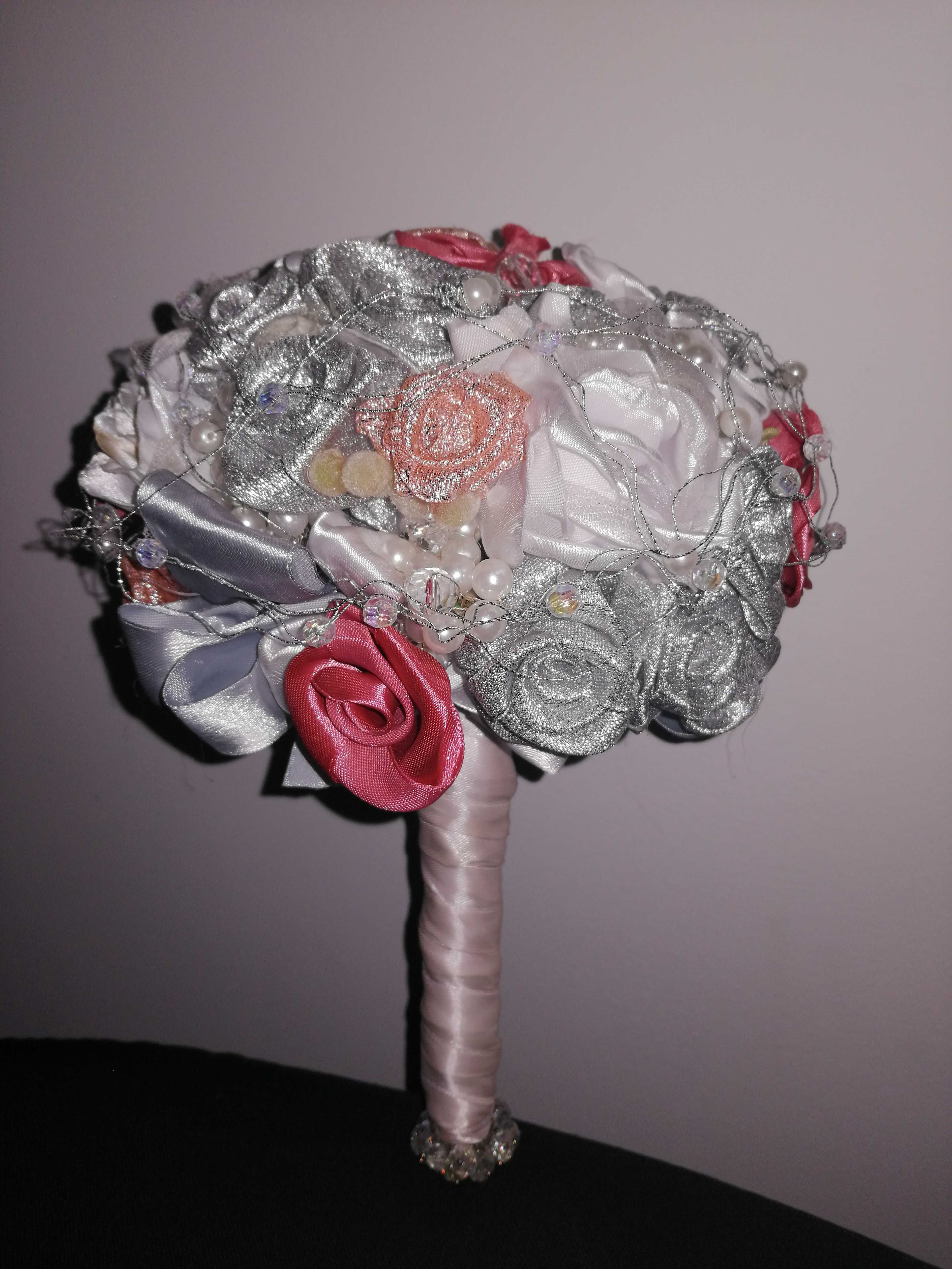 Bouquet de Noiva + Portal Alianças + Pulseira + Lapela Noivo