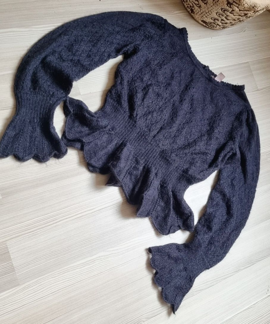 Шерстяной мохеровый женственный свитер нарядный