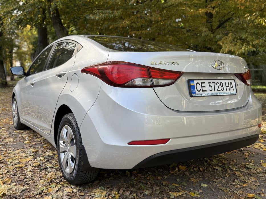 Hyundai  Elantra GLS