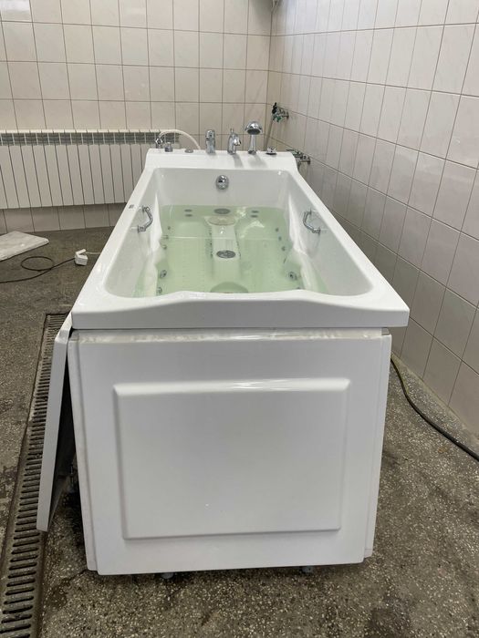 Wanna z hydromasażem Poolspa Orion 214x85 + Platinum
