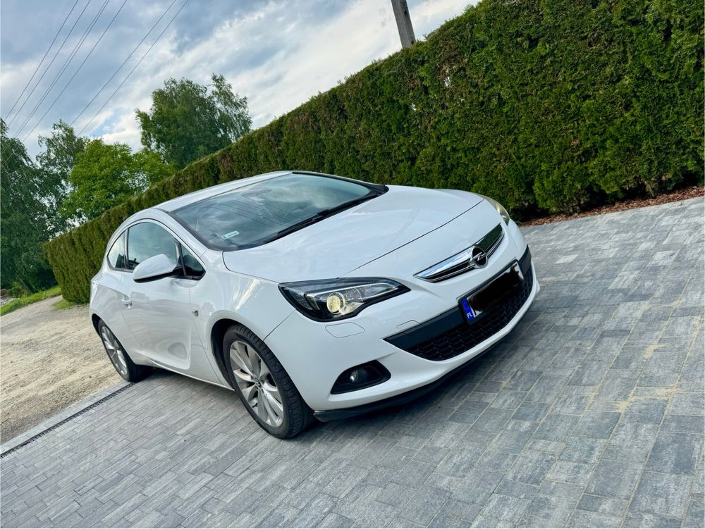 Opel Astra GTC J 1.7 diesel
