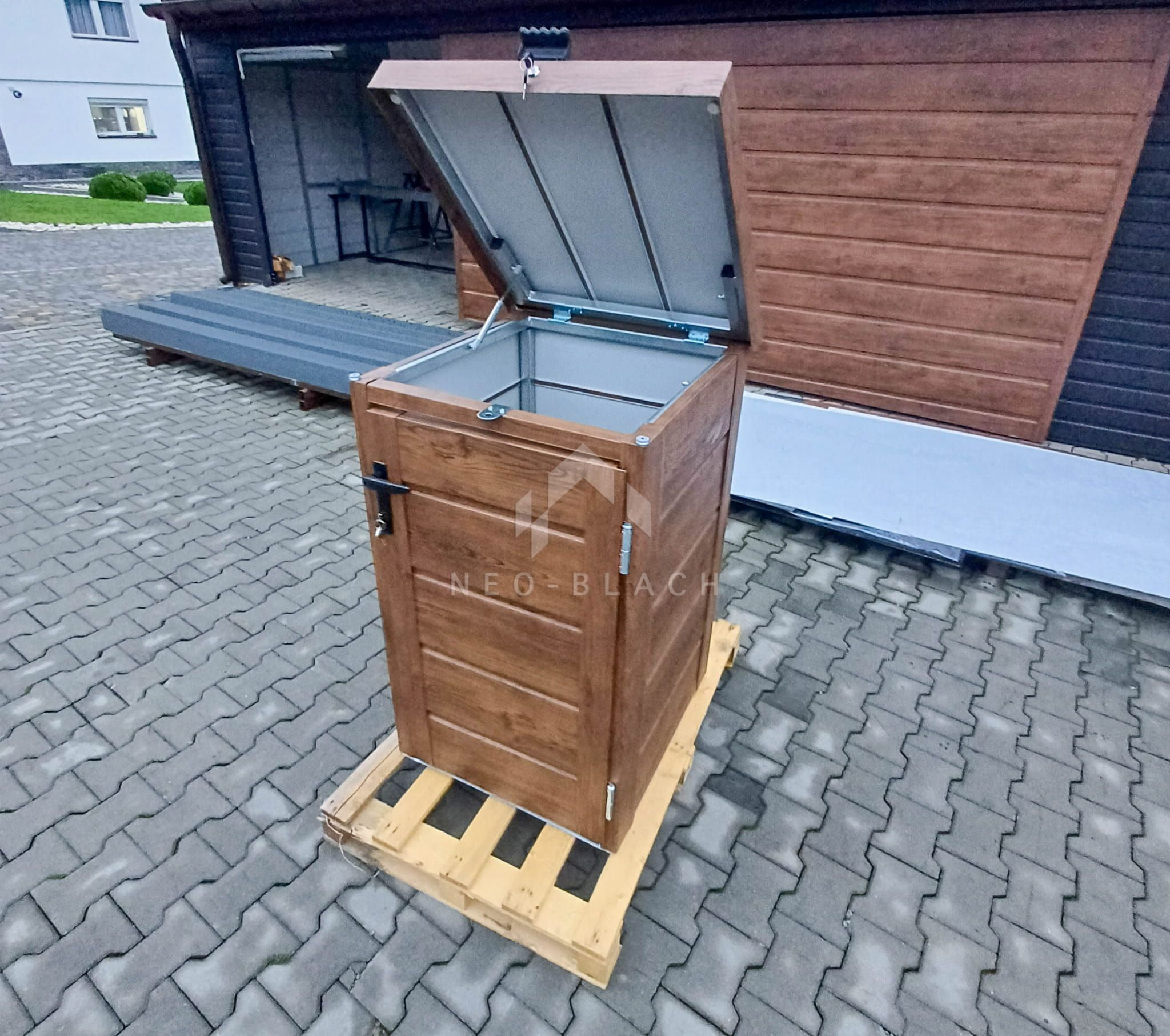 Zabudowa Kosza Na Śmieci Wiata Obudowa Kubła 80X70X120 Cm 1X240L Nb421