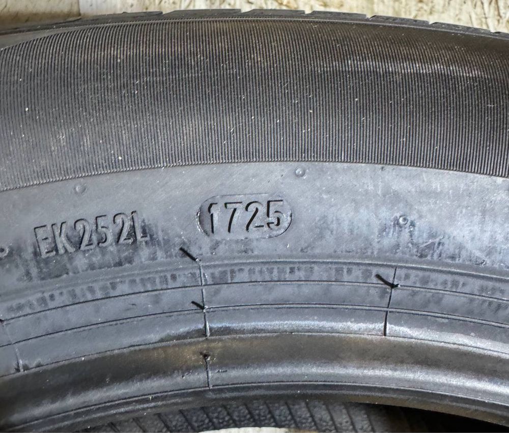 235/55r17 Pirelli Powergy 103Y XL 2025