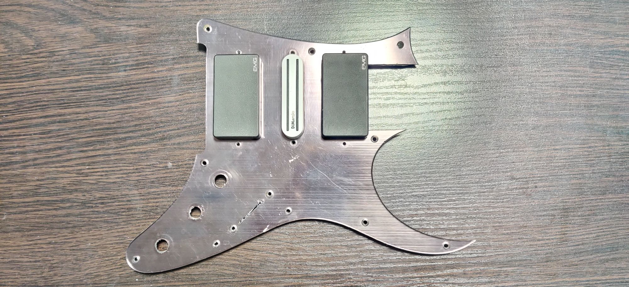 Продам пикгард/накладка  (pickguard) Ibanez