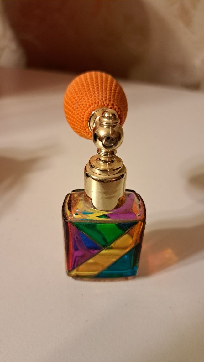 Flakonik na perfumy