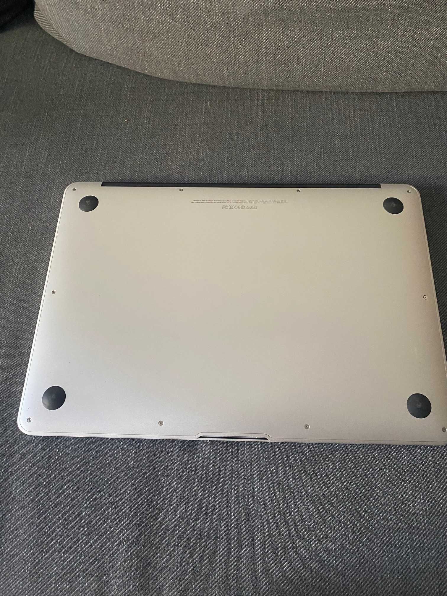 Macbook Air 13,3 Mid 2013 Model: A1466 Dysk 500 GB SSD