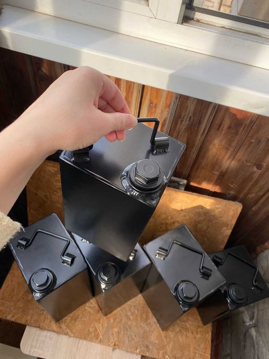 Продаю баки для палива