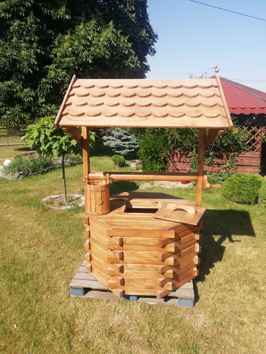 Studnia ogrodowa obudowa kręgu