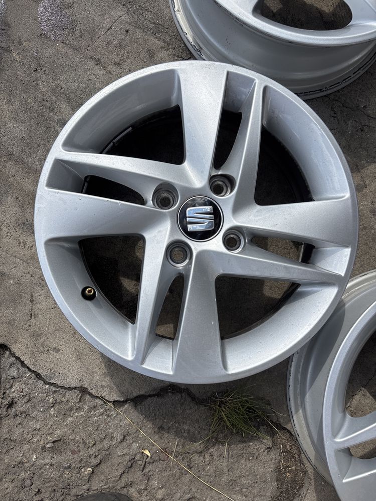 Felgi 4x100 14 cali oryginalne seat jak nowe