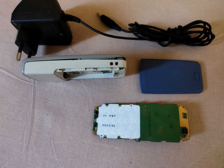 Телефон nokia 1110i