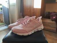 Жіночі кросівки Fila рожеві розмір 40