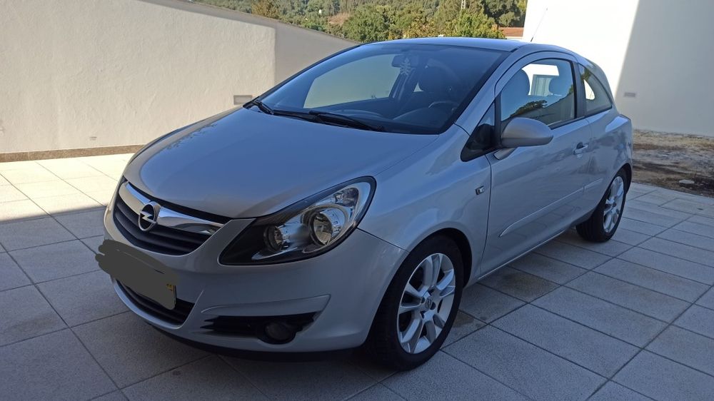 Opel Corsa D - com GPL
