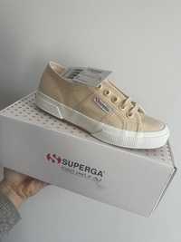 Materiałowe trampki Superga 36