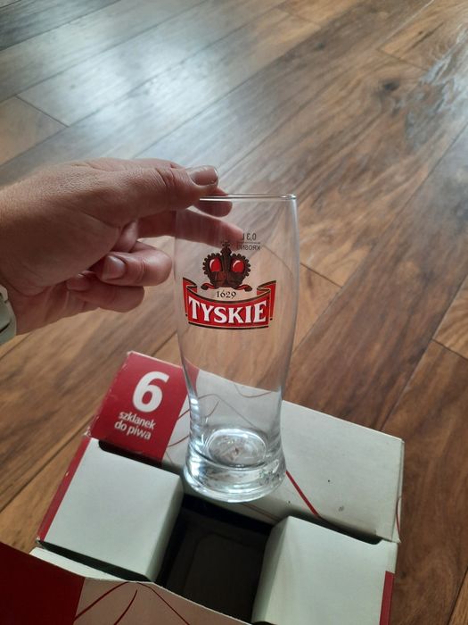 Oddam nowe szklanki do piwa, naczynia, kieliszki i filiżanki