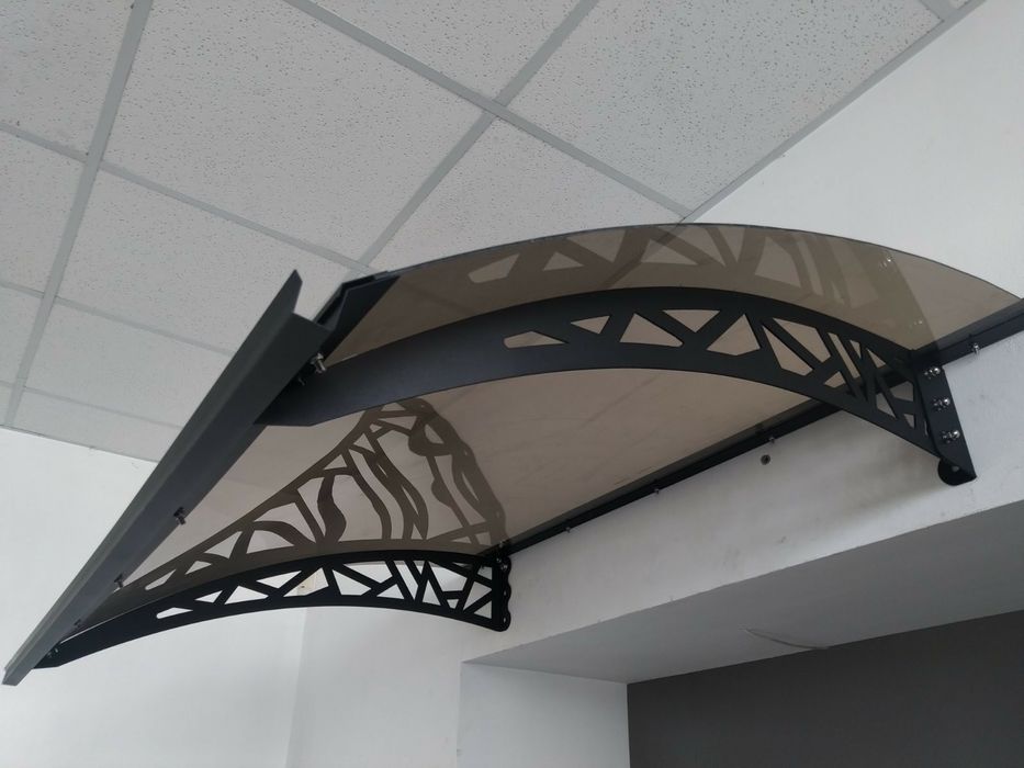 Навіс полікарбонатний захист дизайн двері вікна