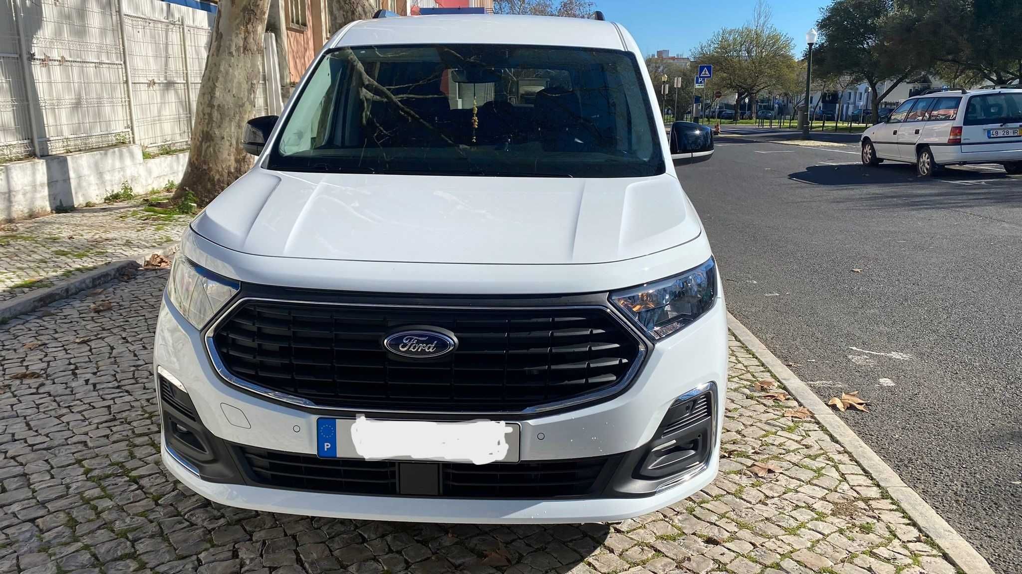 Ford Grand Tourneo Connect L2 7 lugares