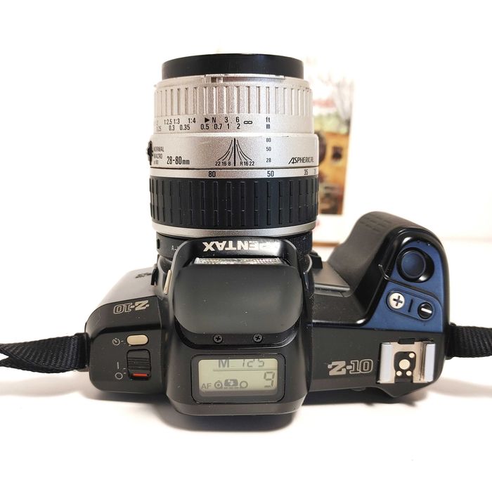 Analogowa Lustrzanka PENTAX Z-10 z obiektywem Sigma 28-80 1:3,5-5,6