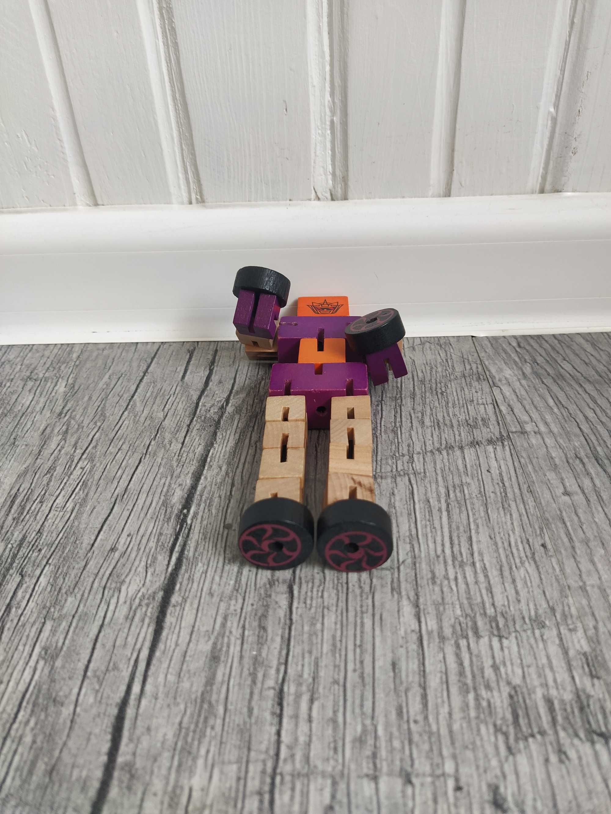 Drewniany transformers Robot transformujący Auto 2w1 Zabawka kreatywna