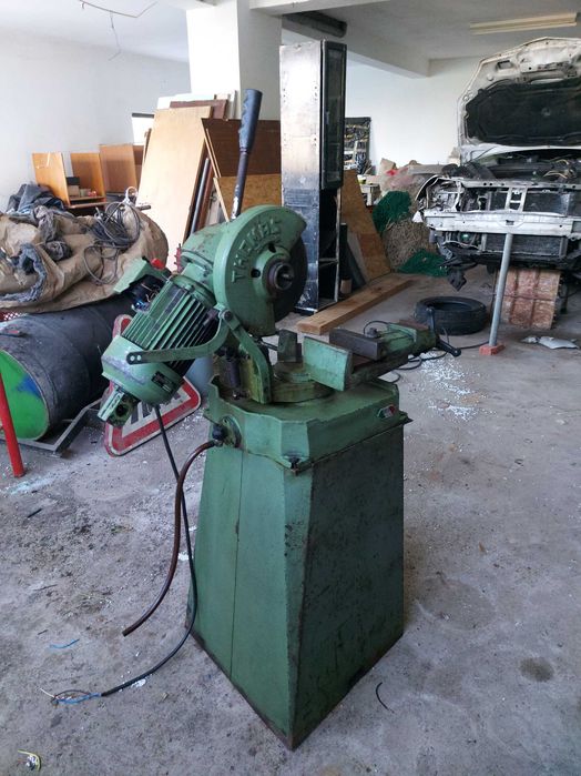 Serra de Corte para Metais Thomas 275 T - Motor Trifásico 380V