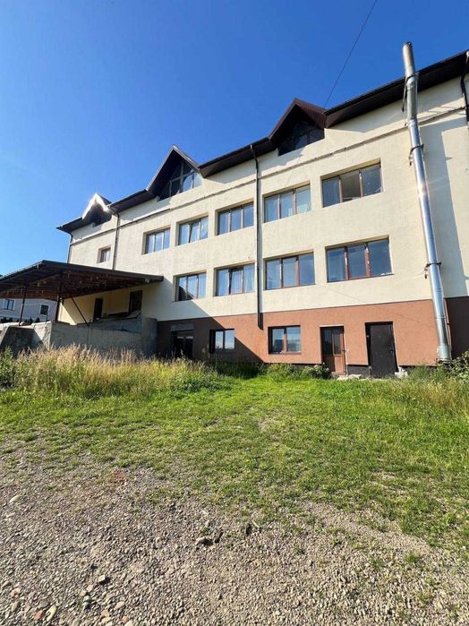 Продаж комерційного приміщення під ресторан та готель