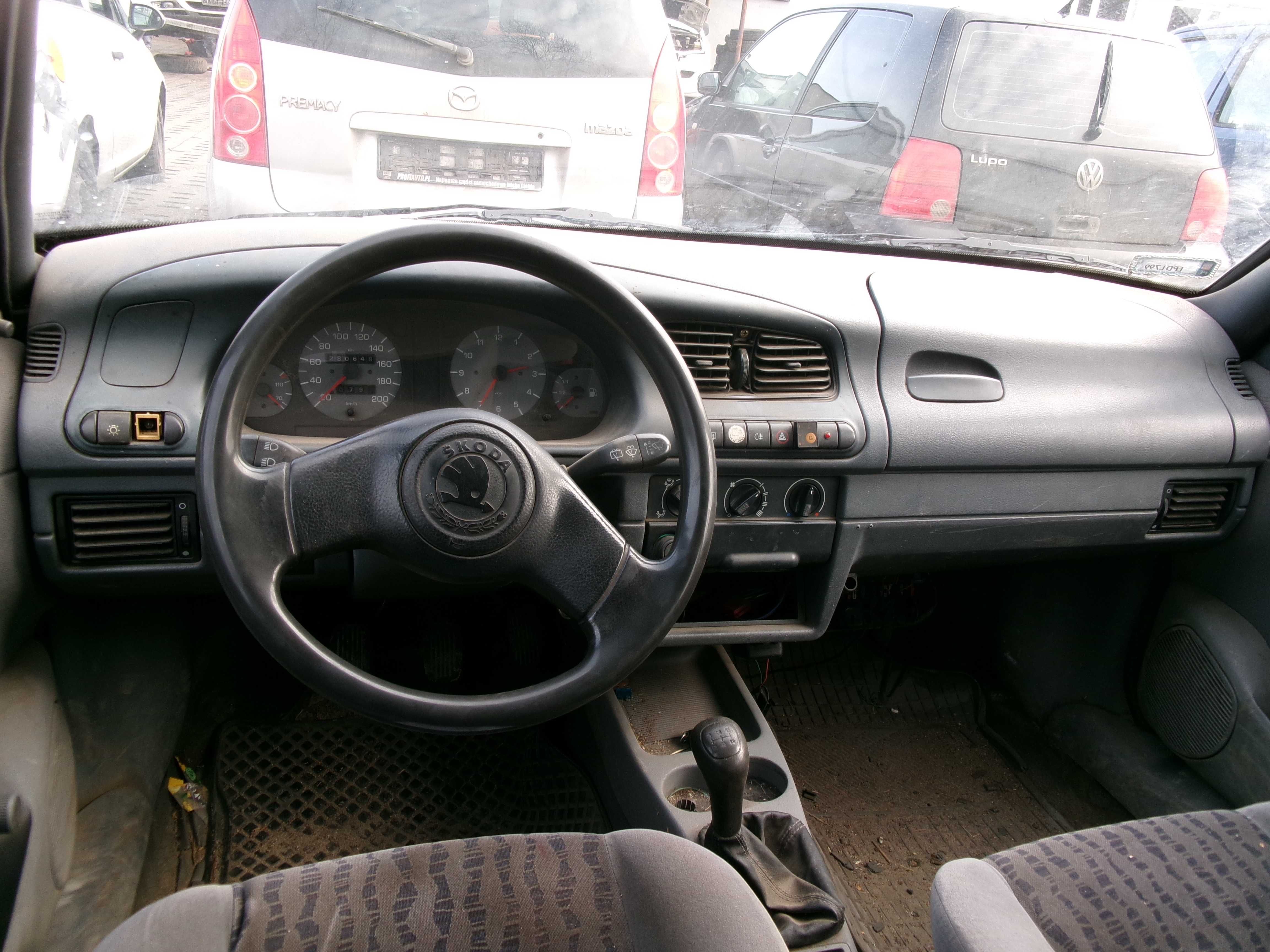 Skoda Felicia 1.6 benzyna 75KM w całości na części #240