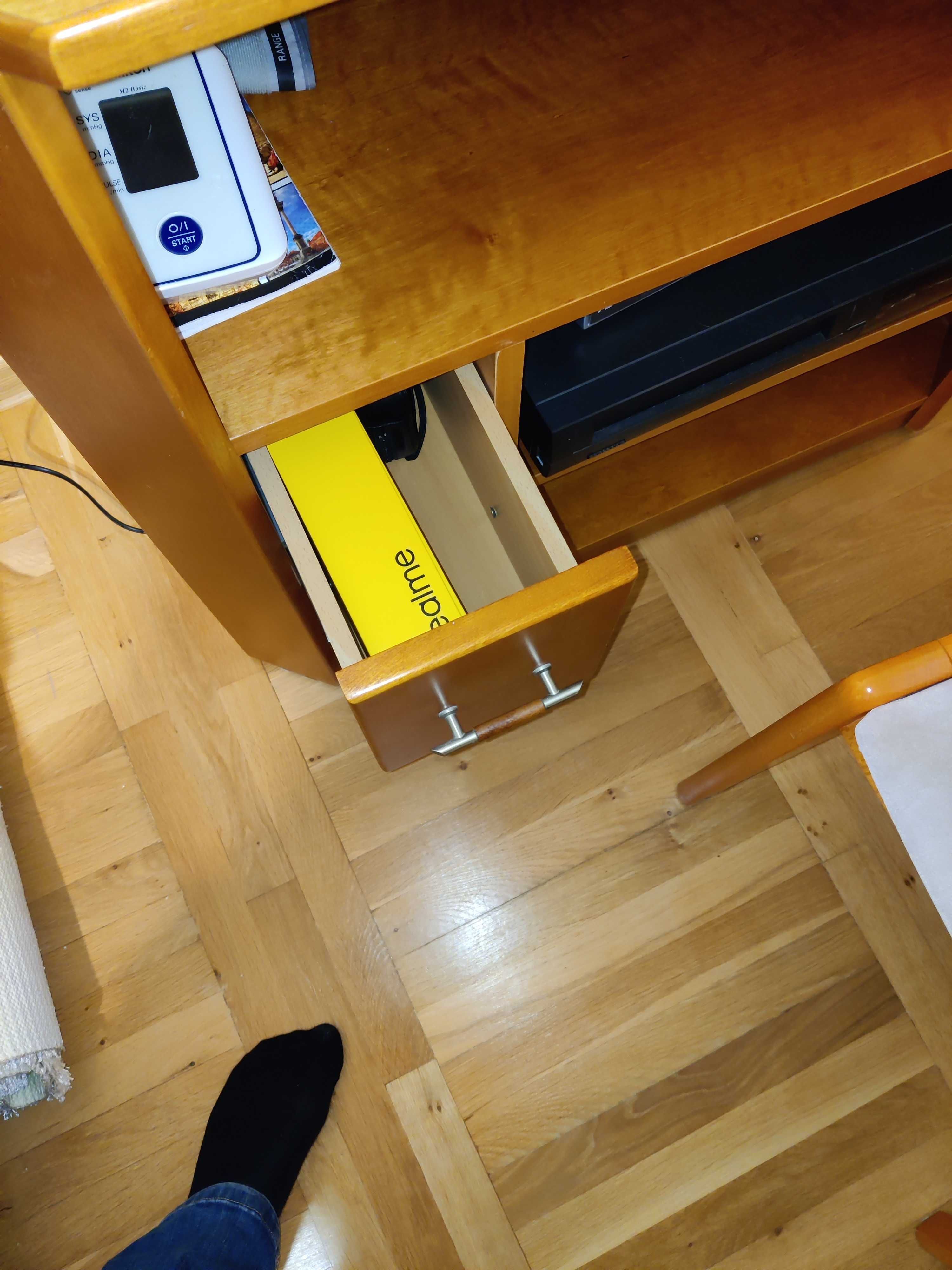 Stolik pod telewizor RTV