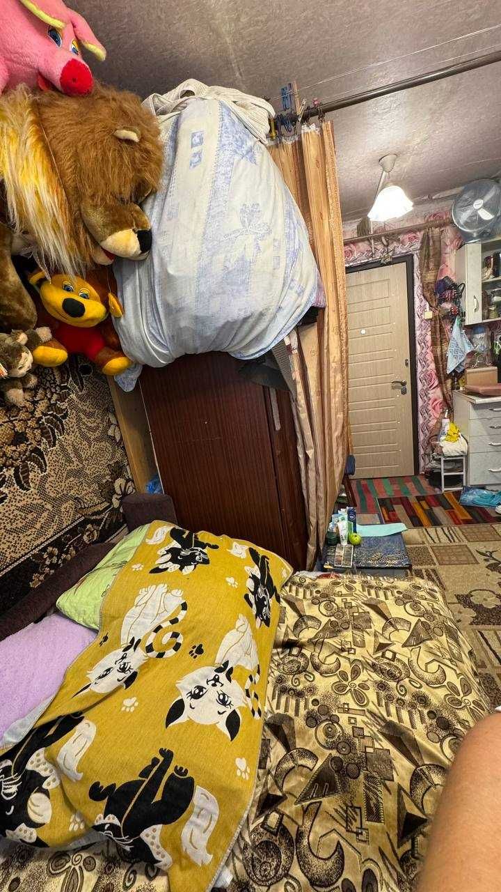 Продам кімнату в гуртожитку на вул. Жебунова 11