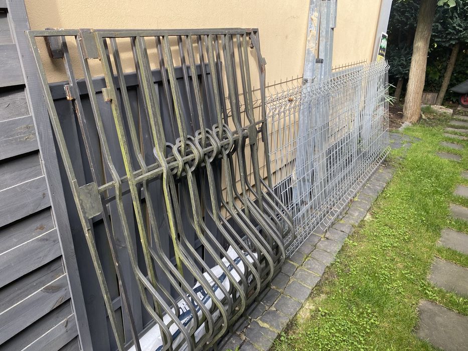 Kraty , furtka , slupki , ogrodzenie