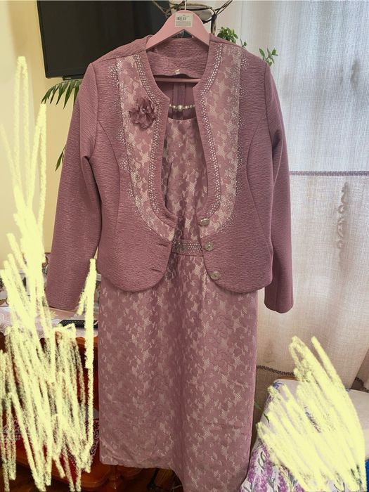 Плаття для літньої жінки