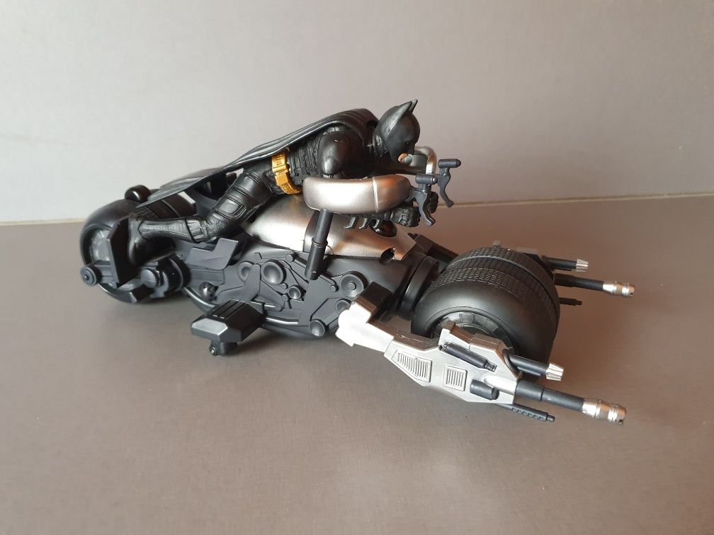 Zabawka Batman na motorze Bat Pod Dark Knight Rises