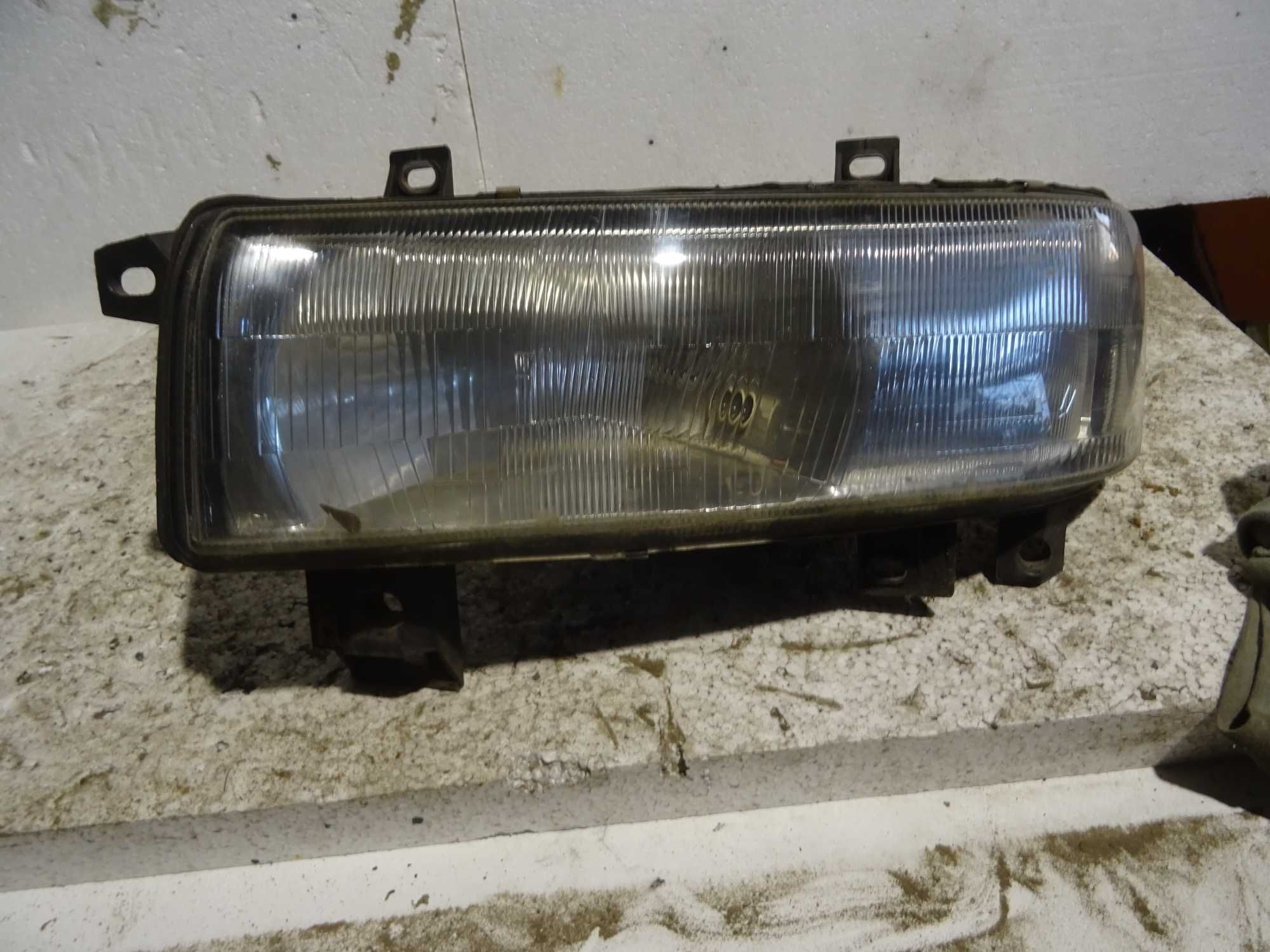 Lampa Lewa Przód Renault Master II