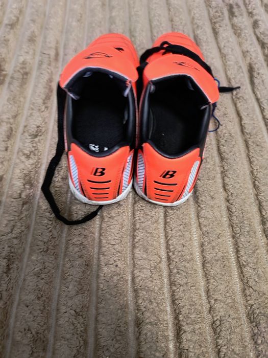 Футзалки bona нові