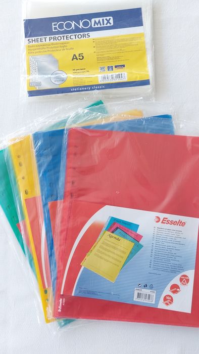 Канцтовари, Файли, папір для нотаток стікери, папки, скоби скріпки