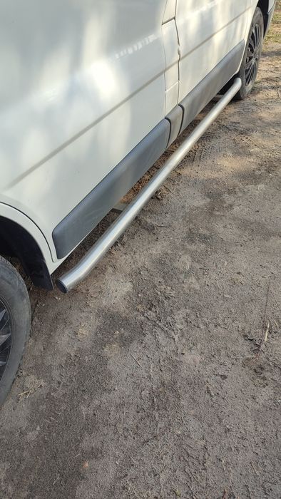 Orurowanie progów Renault Trafic