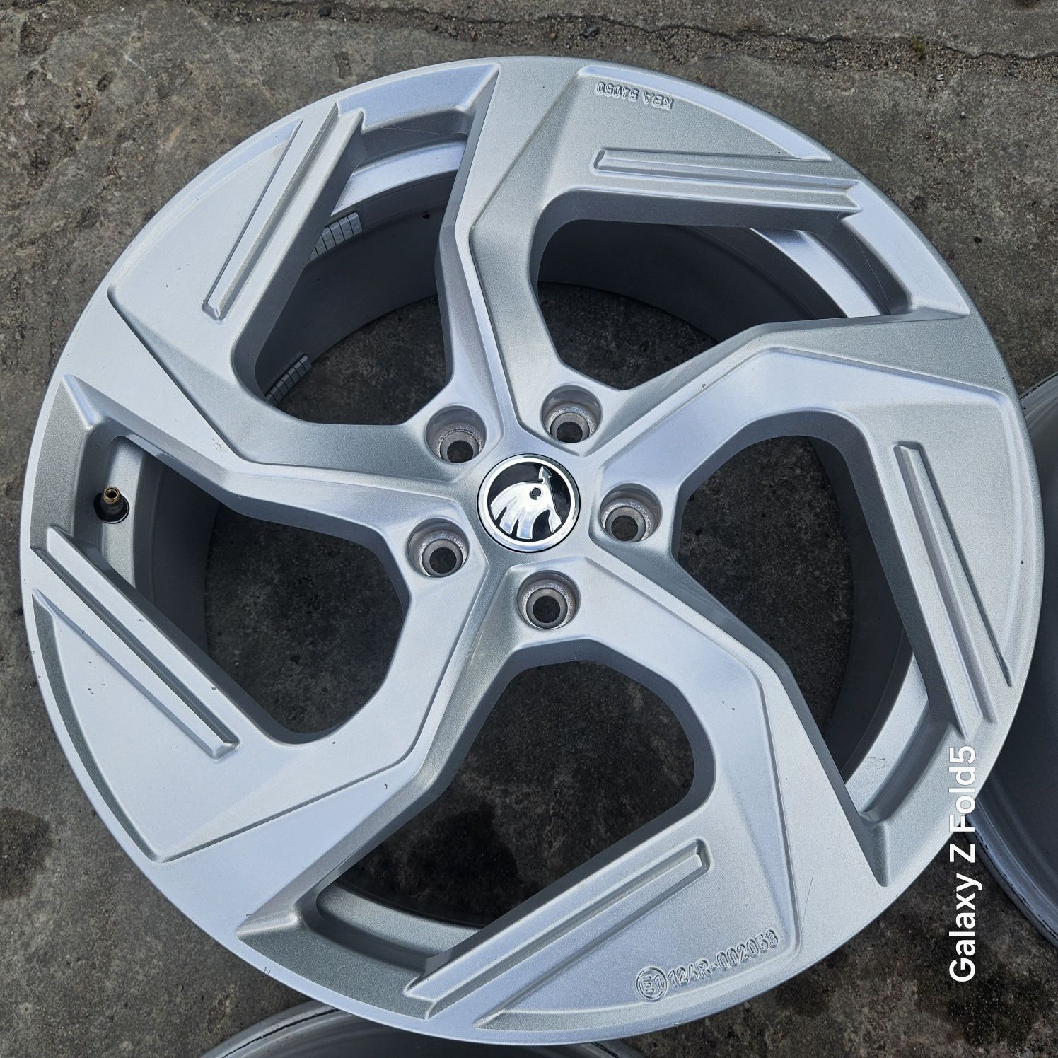 Alufelgi 19 Skoda Seat Cupra Volkswagen MG Audi 5x112 ET45